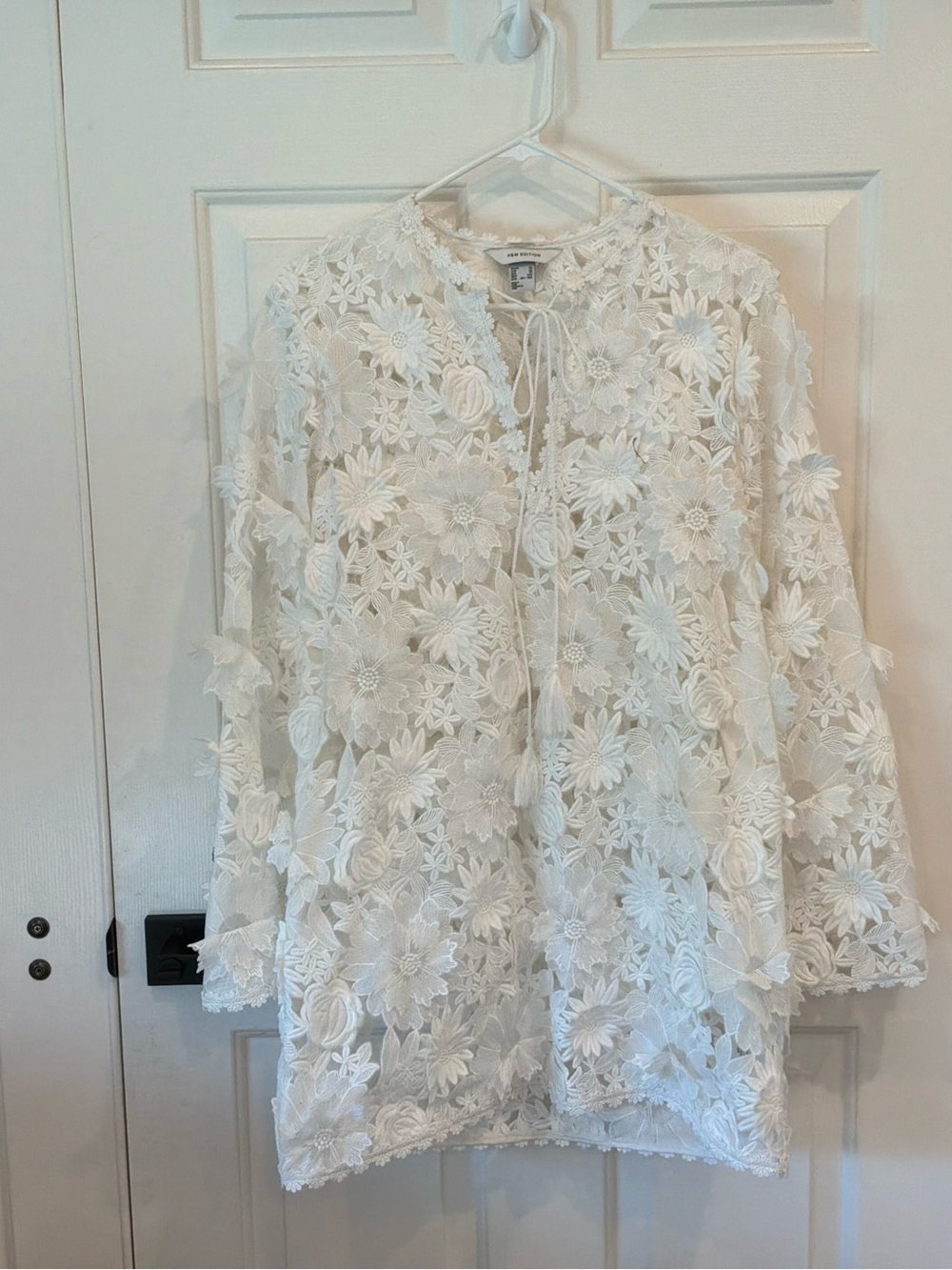 H&M White Floral Lace Mini Dress